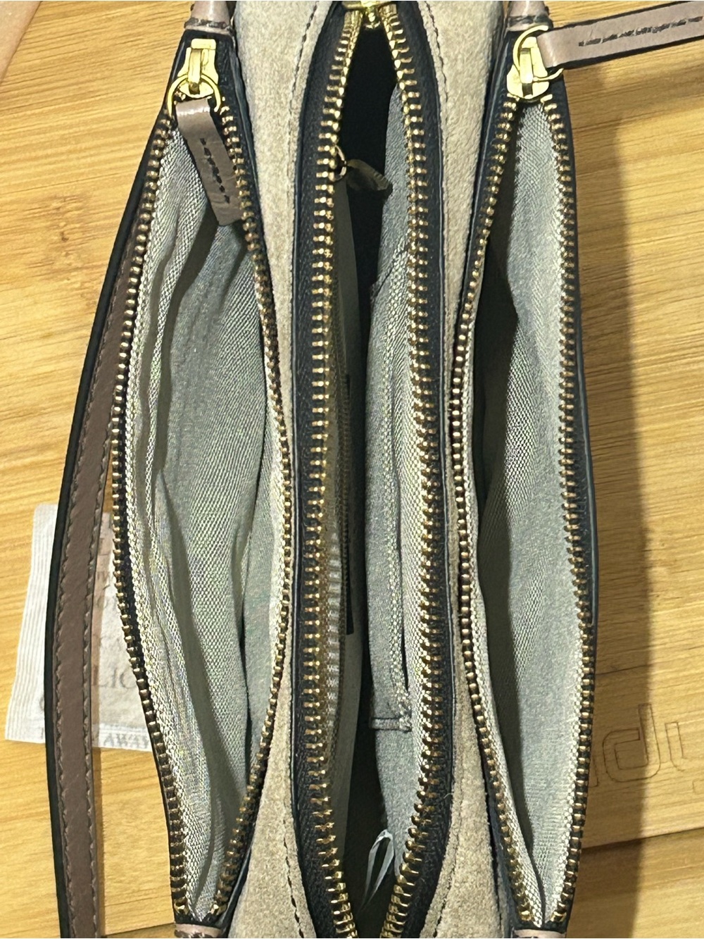 Fossil crossbody purse - Picture 7 of 15